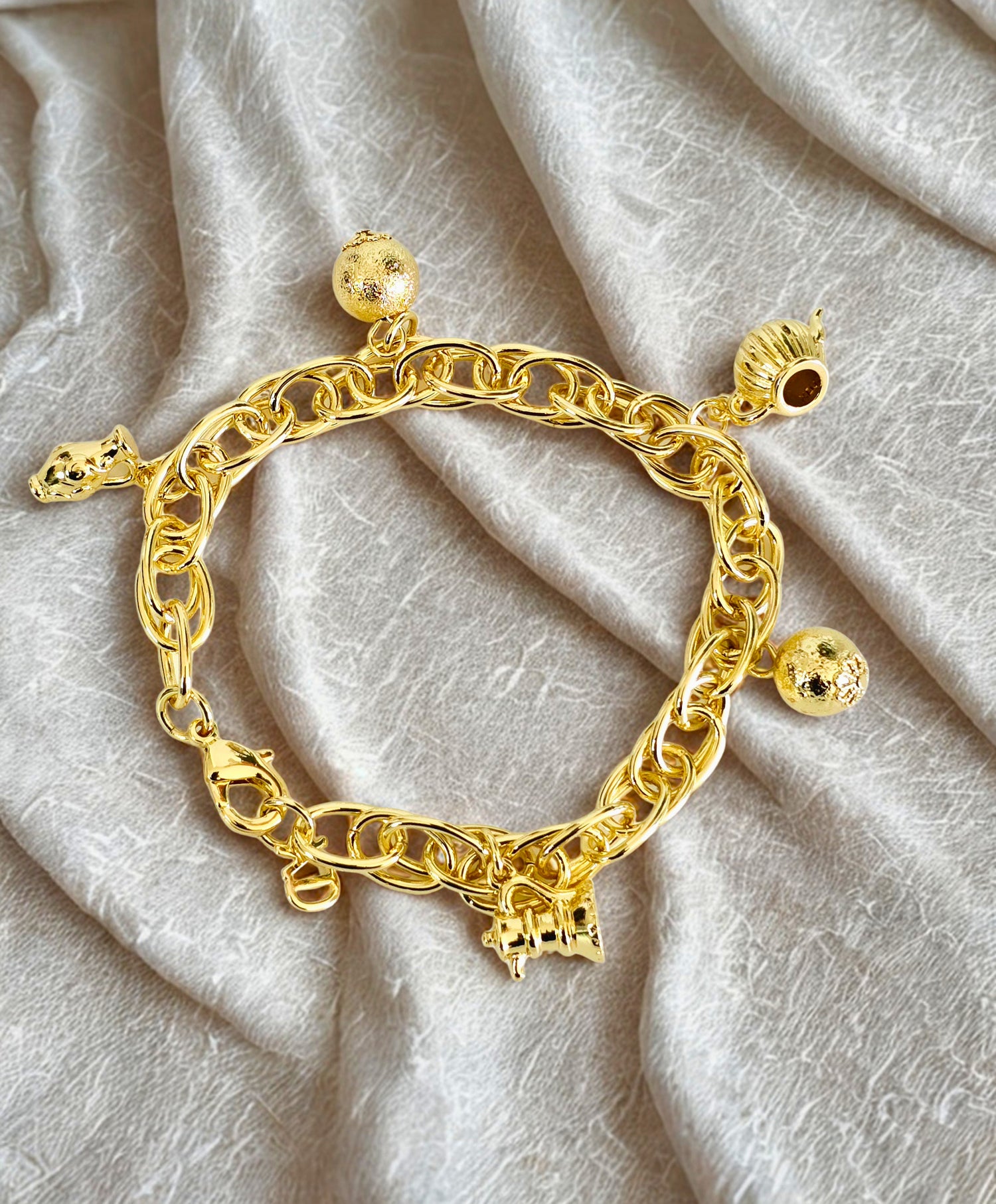 Bracelet/Handchain