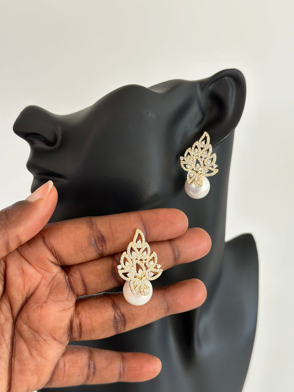 Pearl Fashion Earring