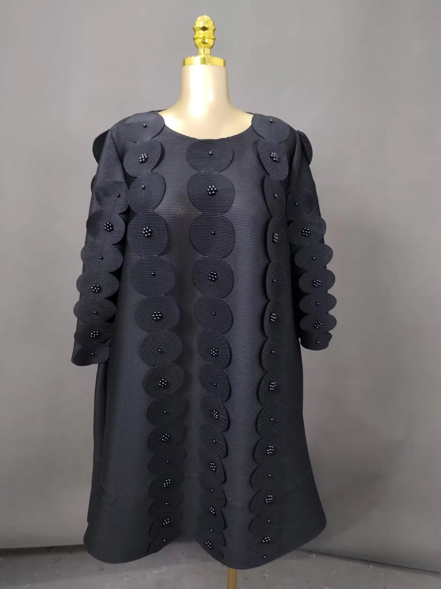 Black Miyaki Bouncy Scallop Circle Embellished Bouncy Miyaki Dress Perfect Fits Size 10-14