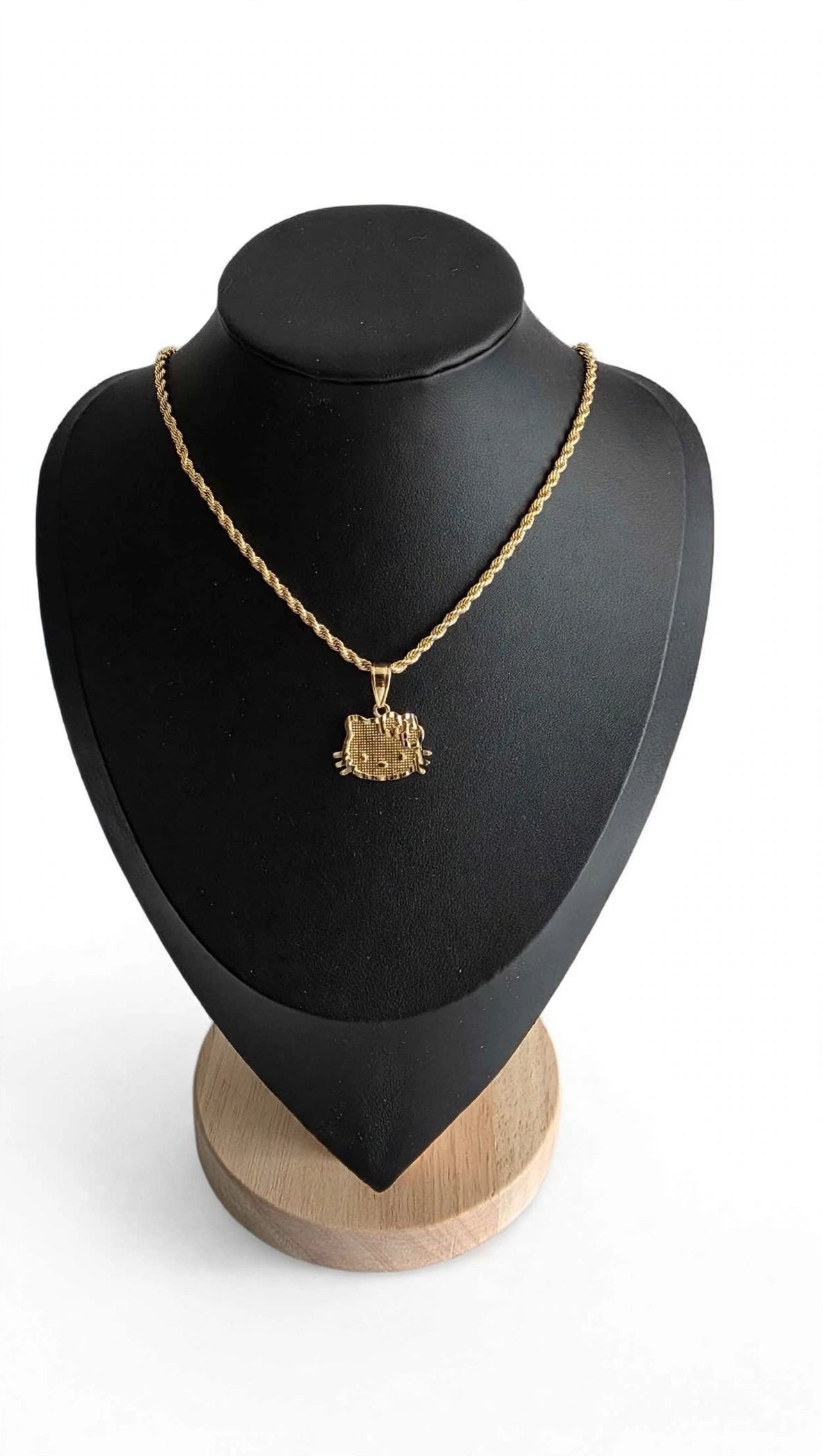 18K Gold-Plated Hello Kitty Pendant Necklace.