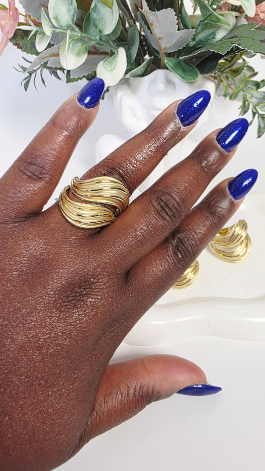 Gold Swirl Statement Ring