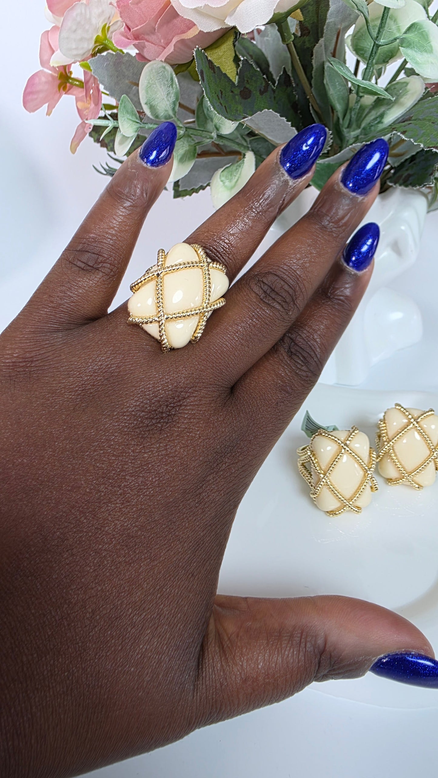 Ivory & Gold Quilted Statement Ring