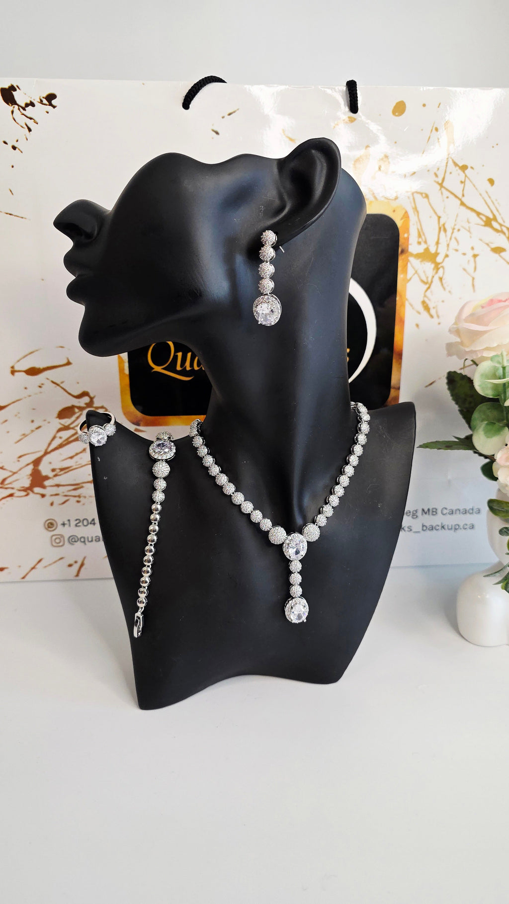 Exquisite Cubic Zirconia 4pcs Jewelry Set