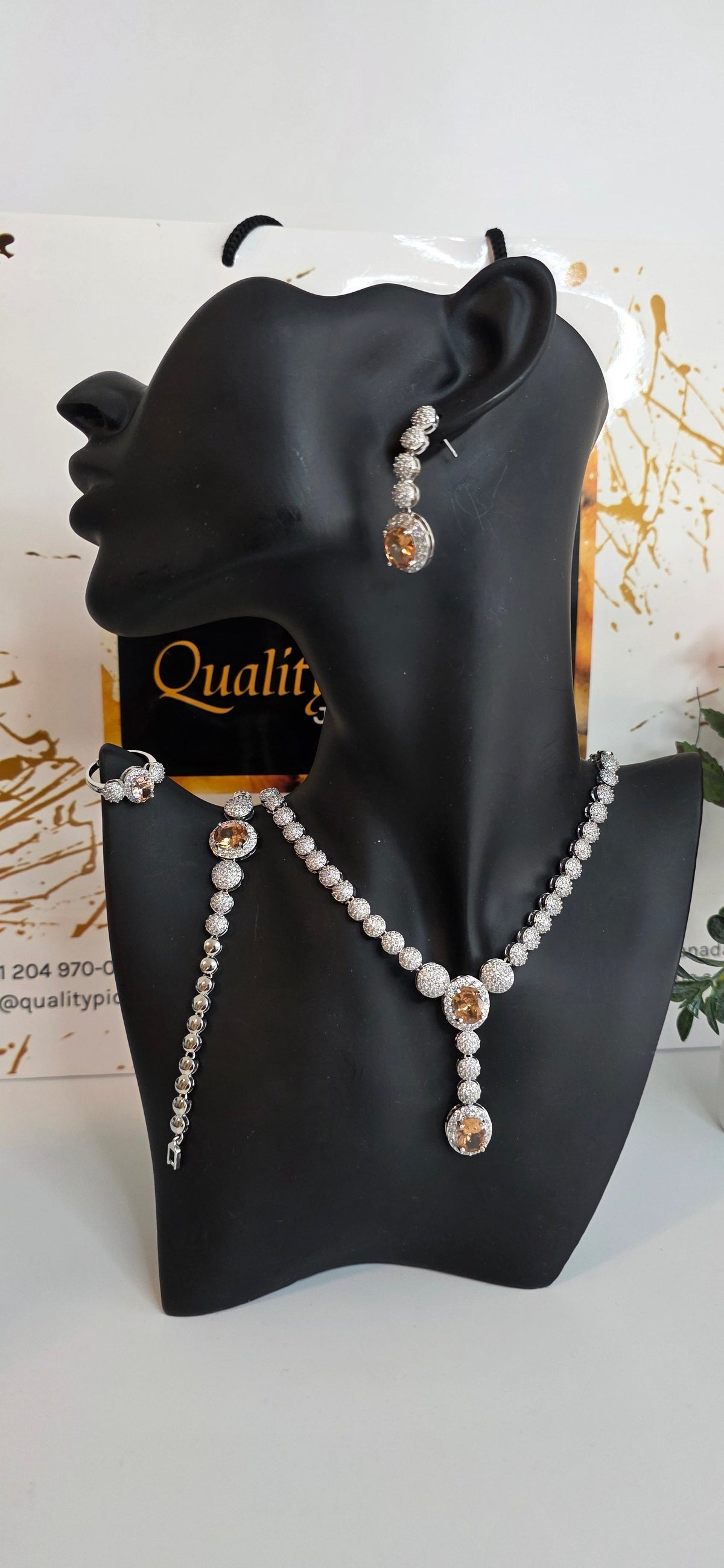 Exquisite Cubic Zirconia 4pcs Jewelry Set