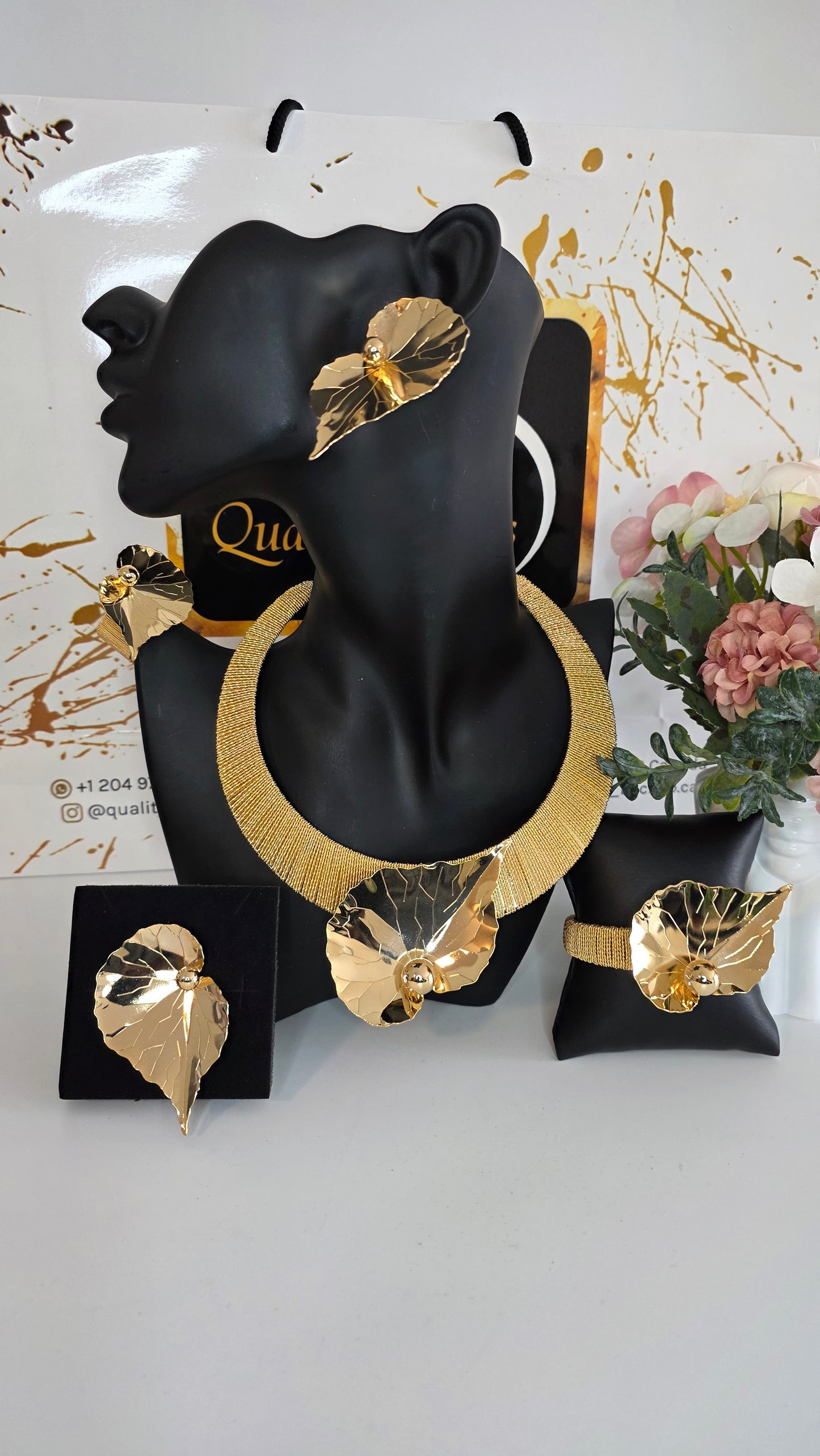 18karat Italian Gold Luxury Jewelry Set - Necklace, Earrings, Bracelet & Ring