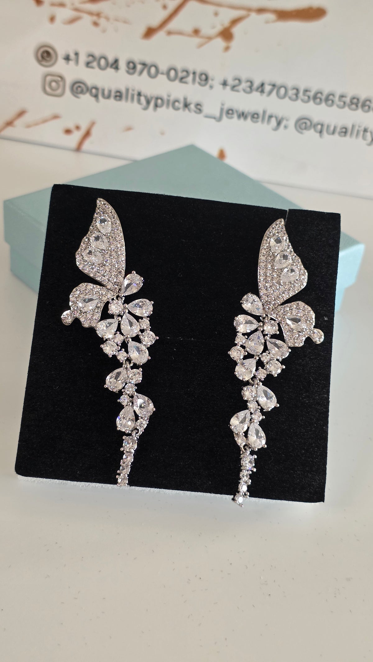 Luxurious Butterfly-inspired Drop Earring