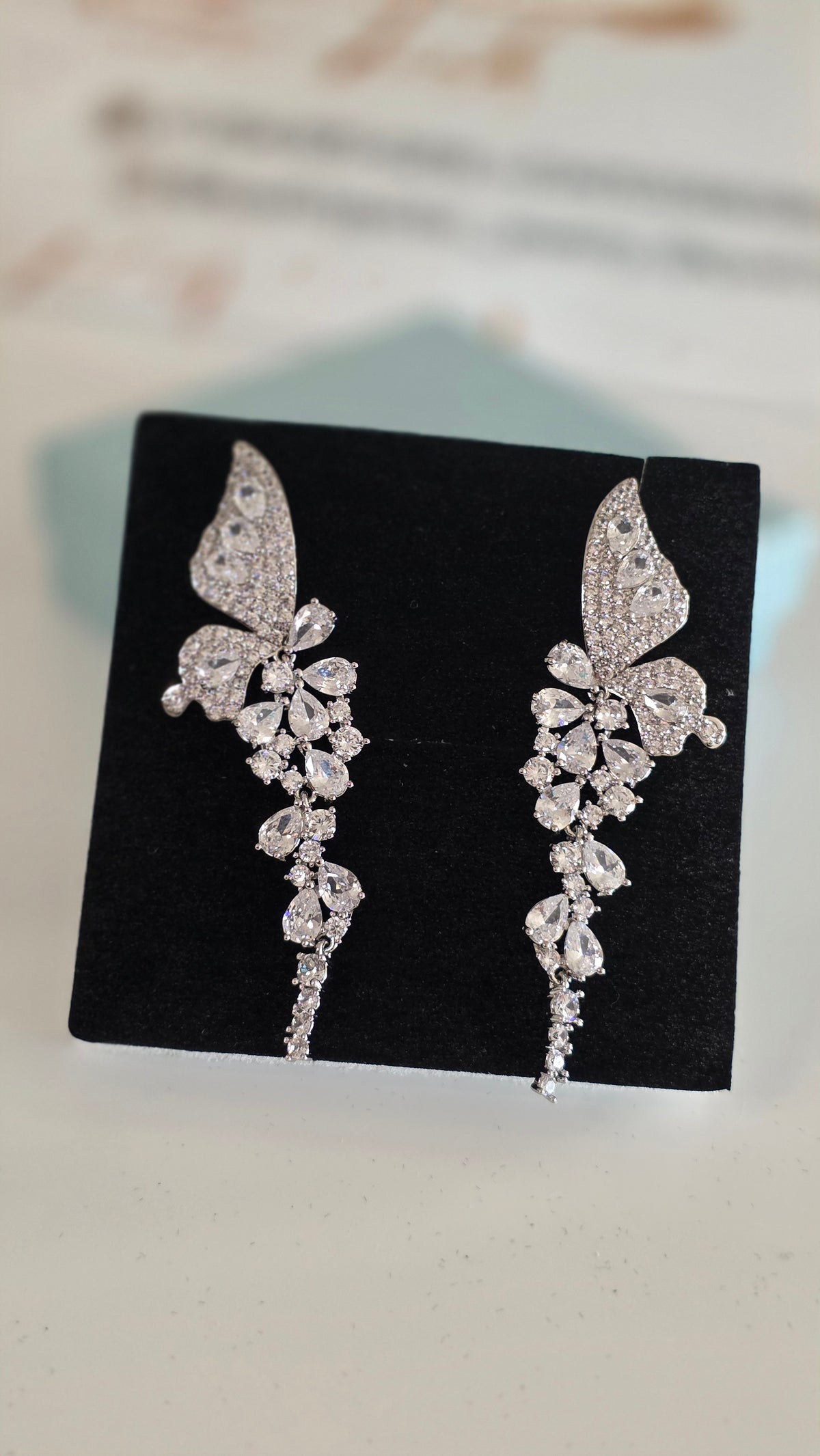 Luxurious Butterfly-inspired Drop Earring