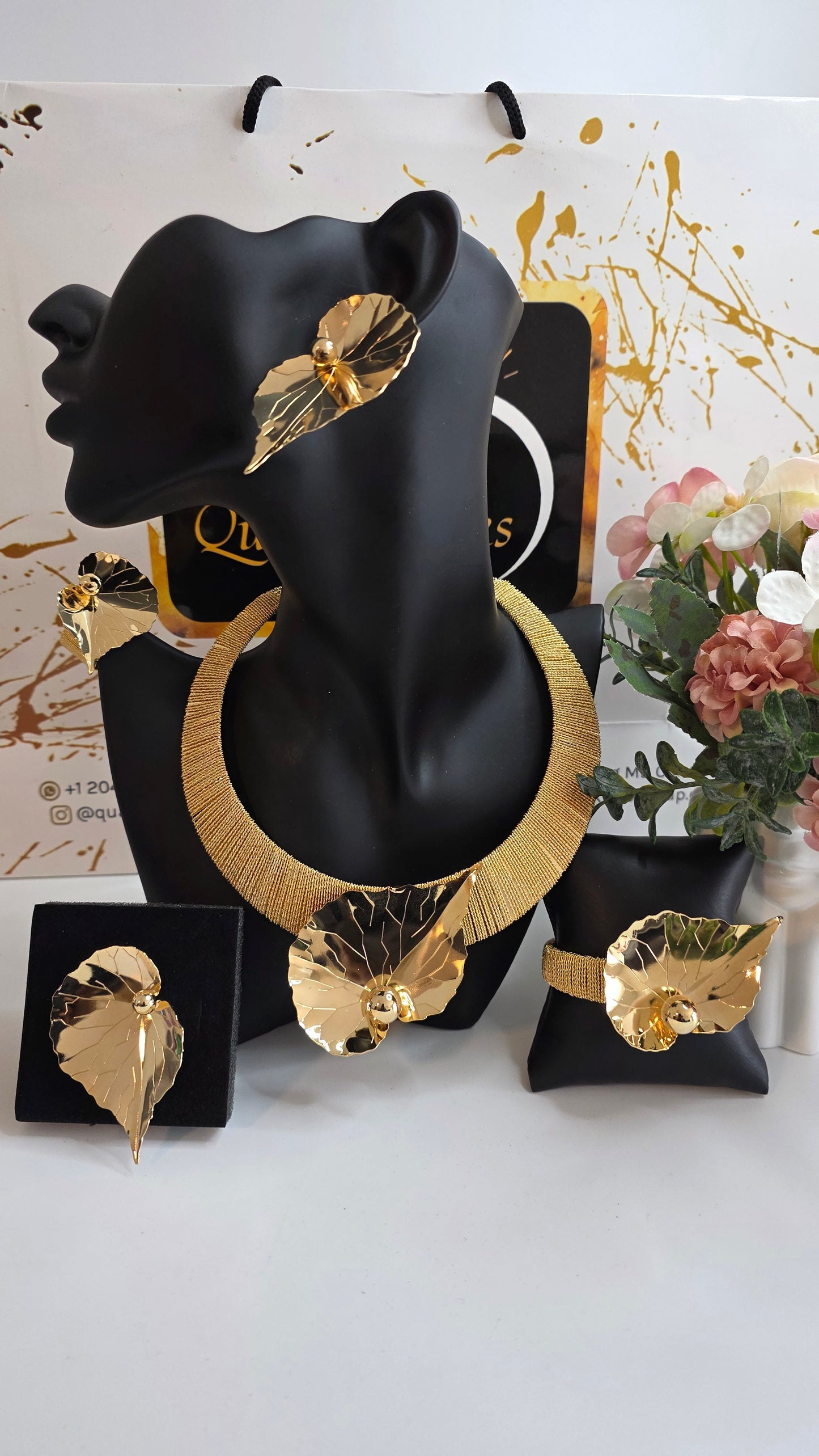 18karat Italian Gold Luxury Jewelry Set - Necklace, Earrings, Bracelet & Ring